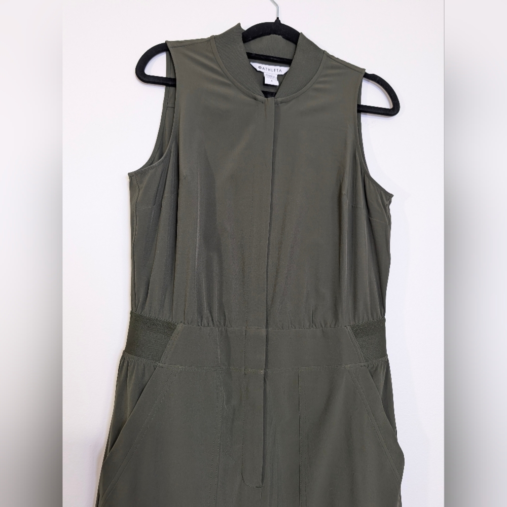Athleta Brooklyn Utility Jumpsuit Olive Green Size 4 Cargo Travel Athleisure - Picture 4 of 7